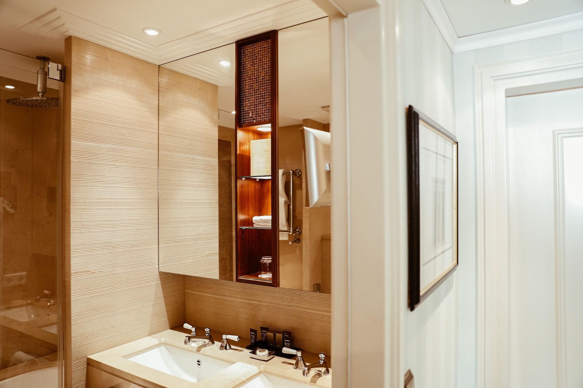 Bayerischer Hof Hotel Munich